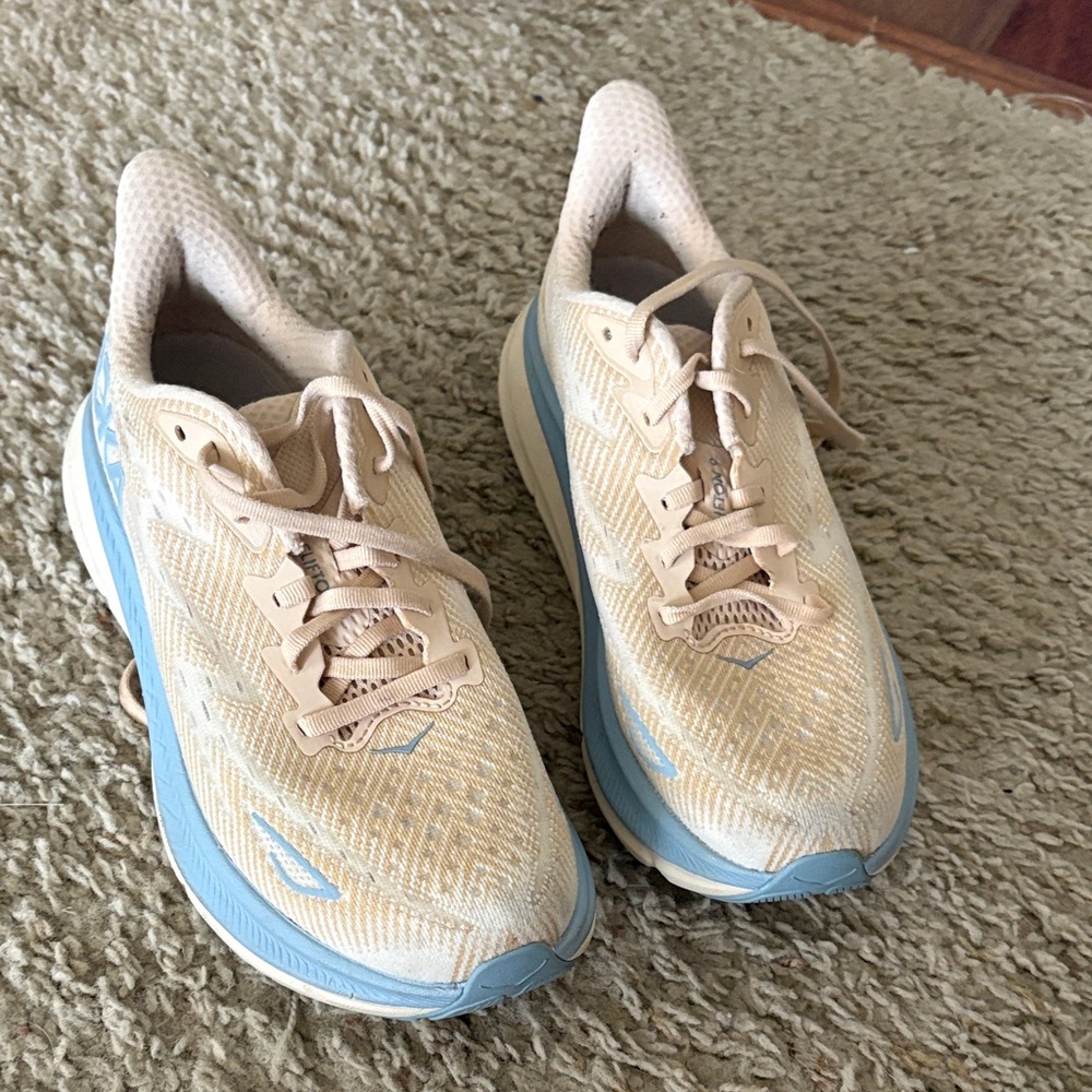 Women's Hoka Clifton 9 Sneaker